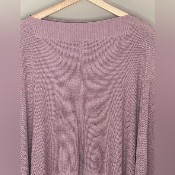 Lululemon Forward Flow 2 Way Cape Poncho Scarf in Vintage Mauve One Size - Picture 7 of 10